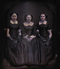 Three Women in Long Dresses with Lace Collars, Portrait, Daguerreotype, circa 1850's