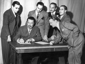 Founding Members of Screen Actors Guild, George Raft, Warner Oland, Fredric March, Adolph Menjou, James Cagney, Groucho Marx, El Capitan Theater, Los Angeles, October 9, 1933