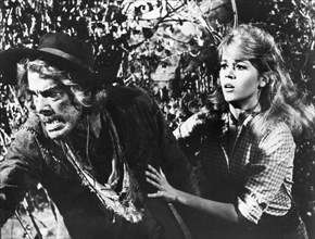 Lee Marvin, Jane Fonda, on-set of the Film "Cat Ballou", 1965
