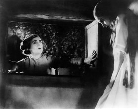 Frida Richard, Camilla Horn, on-set of the Silent Film "Faust", 1926