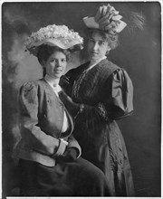 Portrait of Two Fashionable Women, Muscatine, Iowa, USA, Postcard, 1907