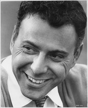 Alan Arkin, Close-Up Portrait, on-set of the Film “Rafferty and the Dust Twins”, Warner Bros., 1975