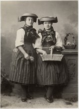 Italian Flower Girls, circa 1887