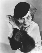 Jean Harlow, Publicity Portrait, MGM, 1934