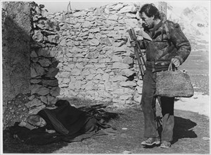Anthony Quinn, Giulietta Masina, on-set of the Film, “La Strada”, 1954