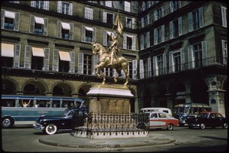 Jeanne d'Arc Sculpture, Place des Pyramides, Paris, France, 1961