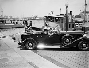U.S. President Franklin Roosevelt arriving at Annapolis, Maryland, USA, Harris & Ewing, 1935