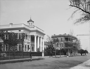 Residences on South Battery, Charleston, South Carolina, USA, Detroit Publishing Company, 1904
