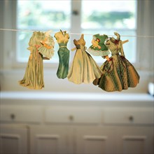 Paper Doll Clothes on Line