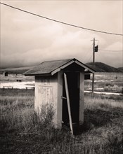 Mens and Womens Outhouse