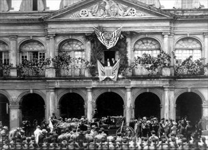 U.S. President Making Speech to Crowd from Balcony of the Cabildo, New Orleans, Louisiana, USA, Photograph by Teunisson, May 1901