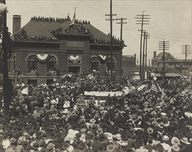 U.S. President Theodore Roosevelt giving Speech to Crowd in front of Texas and Pacific Railroad Company Building, Fort Worth, Texas, USA, Photograph by Charles L. Swartz, April 1905