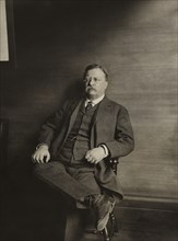 Full-length Portrait of Theodore Roosevelt during U.S. Presidential Campaign, September 1912