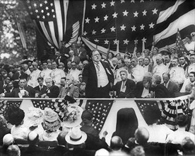 U.S. President William Howard Taft Speaking at Manassas Court House, Governor William H. Mann to Taft's right, Manassas, Virginia, USA, November 10, 1911