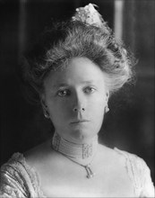 Helen Herron Taft (1861-1943), First Lady of the United States 1909-1913 as wife of U.S. President William Howard Taft, Head and Shoulders Portrait, 1909