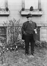 William Howard Taft (1857-1930), 27th President of the United States 1909-1913, 10th Chief Justice of the United States 1921-1930, Full-Length Portrait Standing on Lawn during U.S. Presidential Campai...