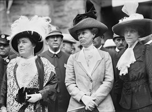 L-R: Mrs. Norman E. Mack, First Lady Helen Herron Taft, Mrs. Hugh Wallace, Half-Length Portrait while in attendance at the Democratic National Convention, Fifth Regiment Armory, Baltimore, Maryland, U...