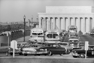 Traffic, Arlington Memorial Bridge with Lincoln Memorial in Background, Arlington, Virginia and Washington, D.C., USA, photograph by Thomas J. O'Halloran, September 1957