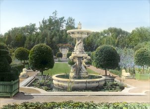 Italian Garden with Cupid Fountain