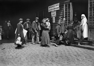 Refugees arriving at American Red Cross Canteen
