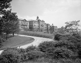 University of Cincinnati, Burnet Woods,