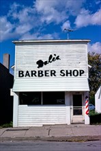 Dale's Barber Shop, Correctionville Road, 1980