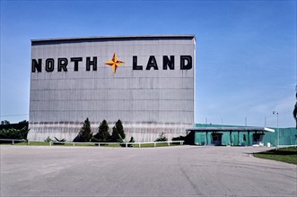 North Land Drive-in Theater, Dort Highway