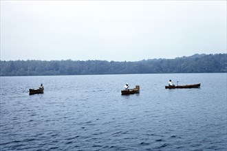 Fishermen, Menges lakeside Resort