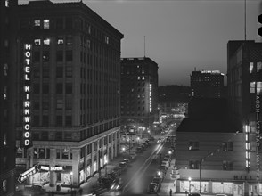 Cityscape at Night, Des Moines