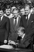 U.S. President Jimmy Carter signing Food and Agriculture Act of 1977, Rose Garden