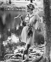 Joanne Woodward, woman, actress, celebrity, entertainment, historical,