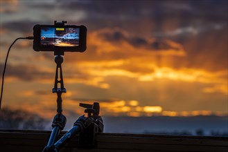 iPhone capturing a Time-lapse of Sunset