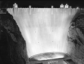 Boulder Dam at night