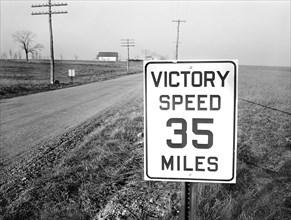 Speed sign on road between Lititz and Manheim, Pennsylvania, USA, Marjory Collins, U.S. Office of