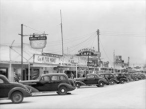 Main Street, Crane, Texas, USA, Russell Lee, U.S. Farm Security Administration, April 1939