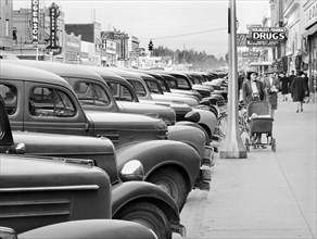 Main Street, Twin Falls, Idaho, USA, Russell Lee, U.S. Farm Security Administration, May 1941