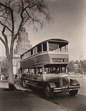 Fifth Avenue Bus, Washington Square, New York City, New York, USA, Berenice Abbott, Federal Art