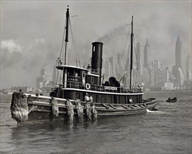 Watuppa tugboat, From waterfront with Manhattan skyline in background, Brooklyn, New York City, New