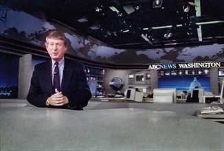 Newscaster Ted Koppel, on-set of ABC-News "Nightline", Washington, D.C., USA, Michael Geissinger,