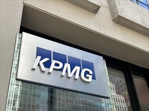 KPMG, building exterior with company logo, Park Avenue, New York City, New York, USA