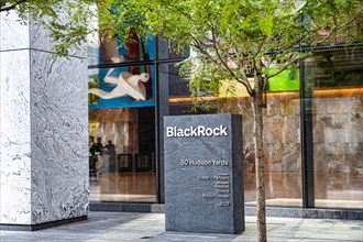 BlackRock, Inc., American international investment company, company sign outside building