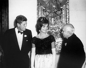 U.S. President John F. Kennedy, U.S. First Lady Jacqueline Kennedy, and Prime Minister of India