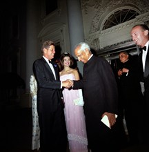 President of India, Dr. Sarvepalli Radhakrishnan, shaking hands with U.S. President John F. Kennedy