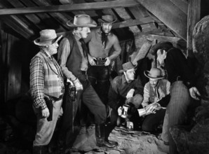 Wallace Ford, Jim Bannon, Tom Neal, Willard Parker, Richard Cutting, James Anderson, on-set of the