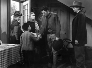 Jean Parker, Helen Westcott, Gregory Peck, Millard Mitchell, on-set of the western film, "The