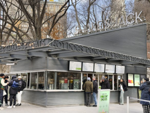 Shake Shack fast food restaurant, Madison Square Park, New York City, New York, USA