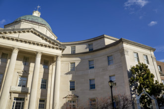 Sterling Hall of Medicine, building exterior, low angle view, Yale University School of Medicine,