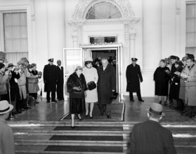 U.S. First Lady Mamie Eisenhower, Jacqueline Kennedy, and Senator Styles Bridges of New Hampshire