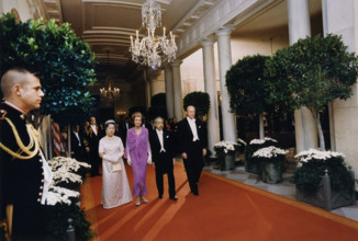 Japanese Empress Nagako, U.S. First Lady Betty Ford, Japanese Emperor Hirohito, and U.S. President