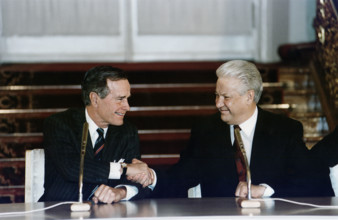 U.S. President George H.W. Bush and Russian President Boris Yeltsin signing Start II Treaty at a